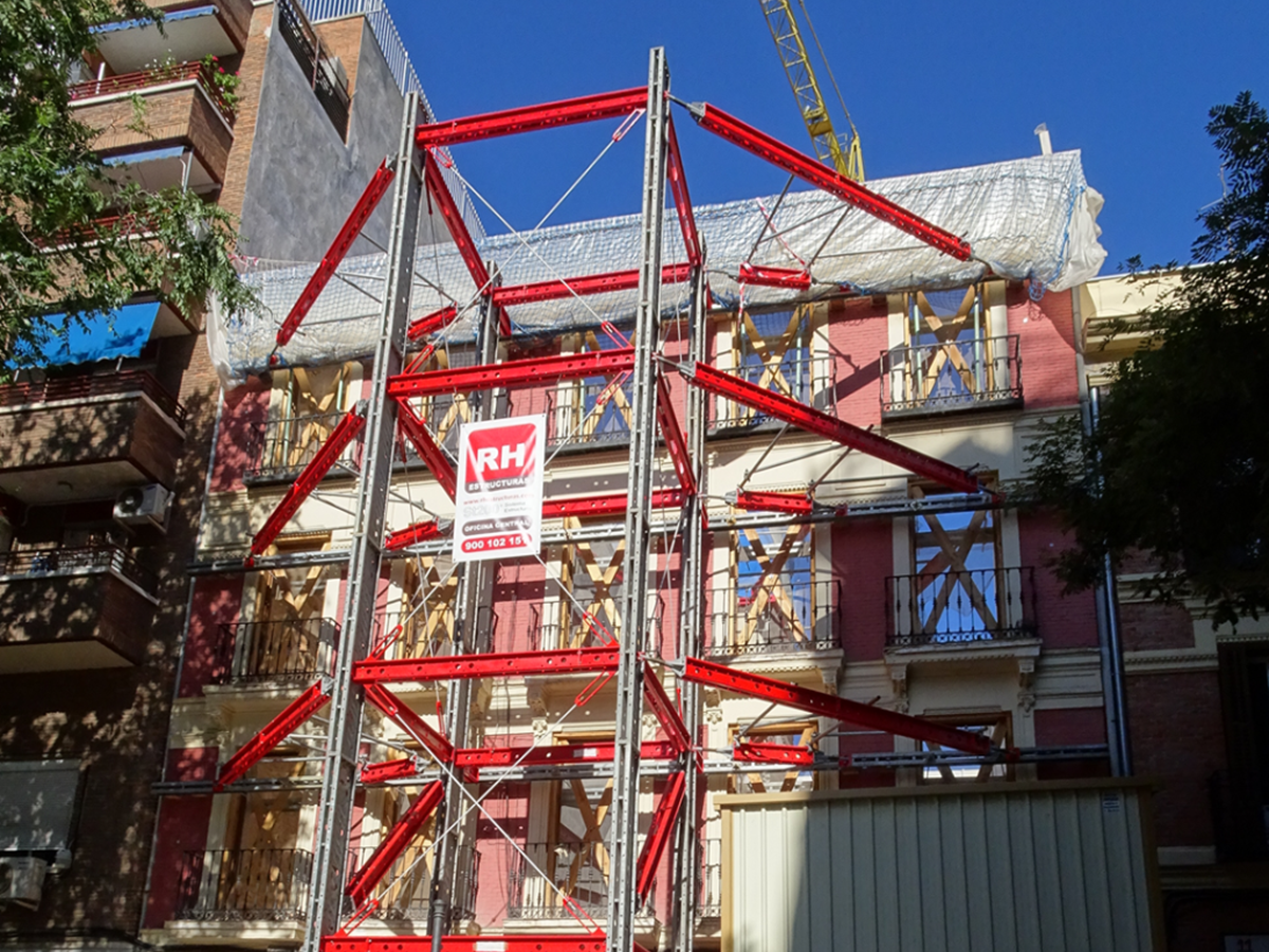 Restauración de fachada protegida en Madrid 1 1