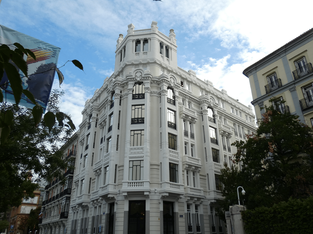 REHABILITACIÓN DE FACHADAS EN MADRID 6 rehabilitación de fachada en edificio residencial en Madrid centro