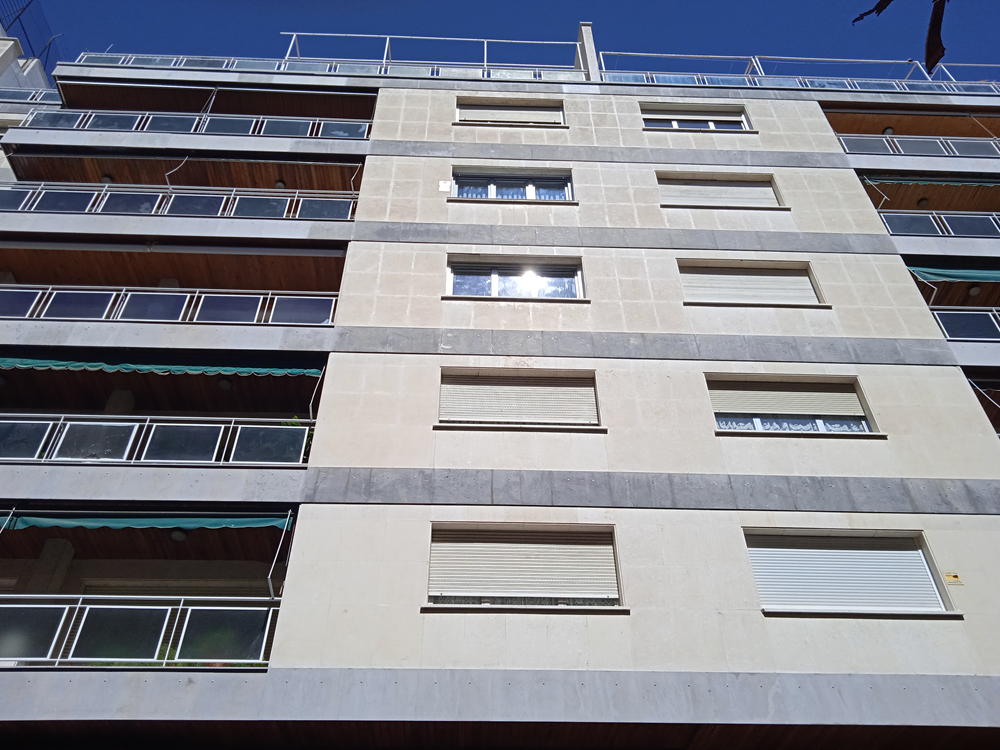 Restauracion fachadas Madrid 1 trabajos de rehabilitación de fachada en comunidad de vecinos en Madrid