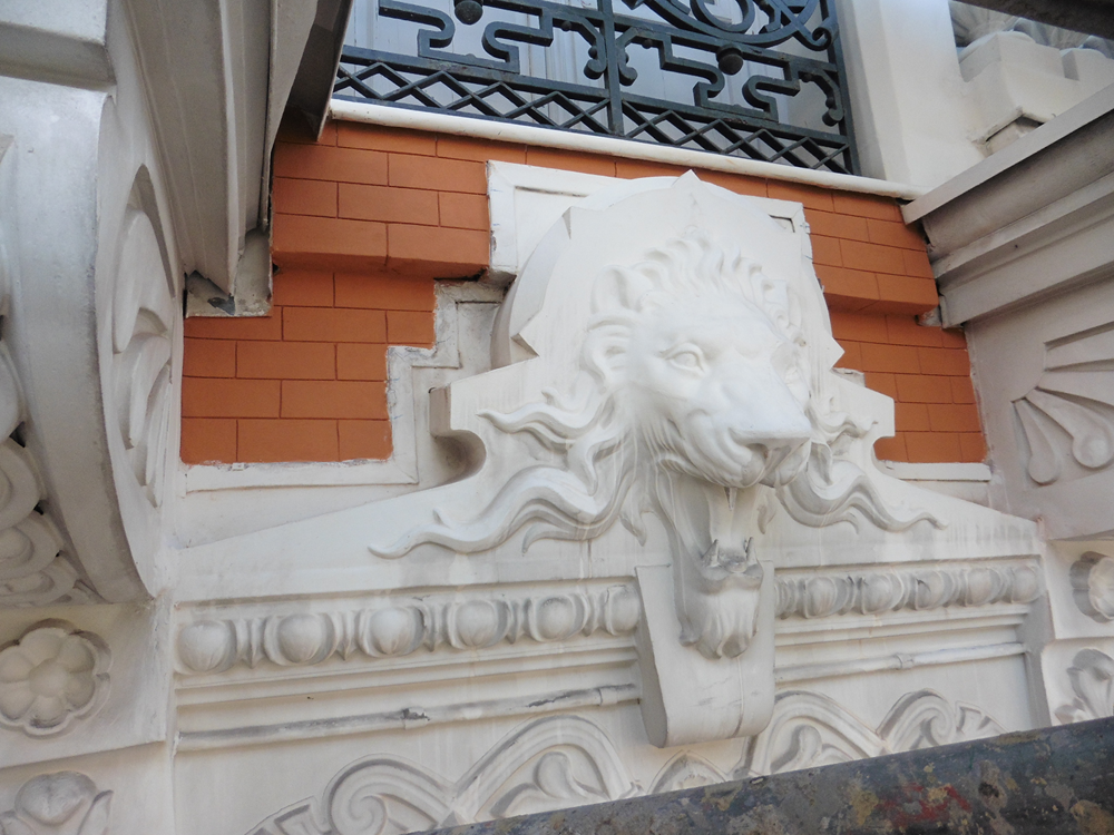 Restauracion fachadas Madrid 10 restauración de elementos decorativos en fachada en Madrid