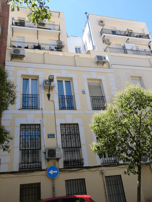 Restauración de fachadas y patios en Cuatro Caminos 18 Restauración de fachada principal Cuatro caminos